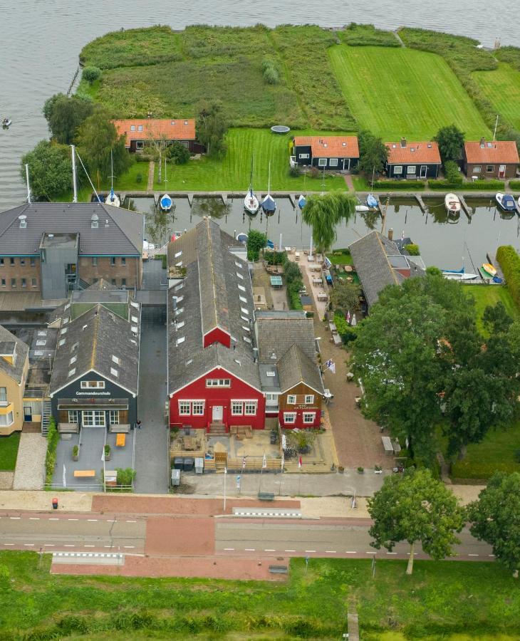 Landzicht Vakantiehuis Aan De Fluessen Elahuizen Exterior photo