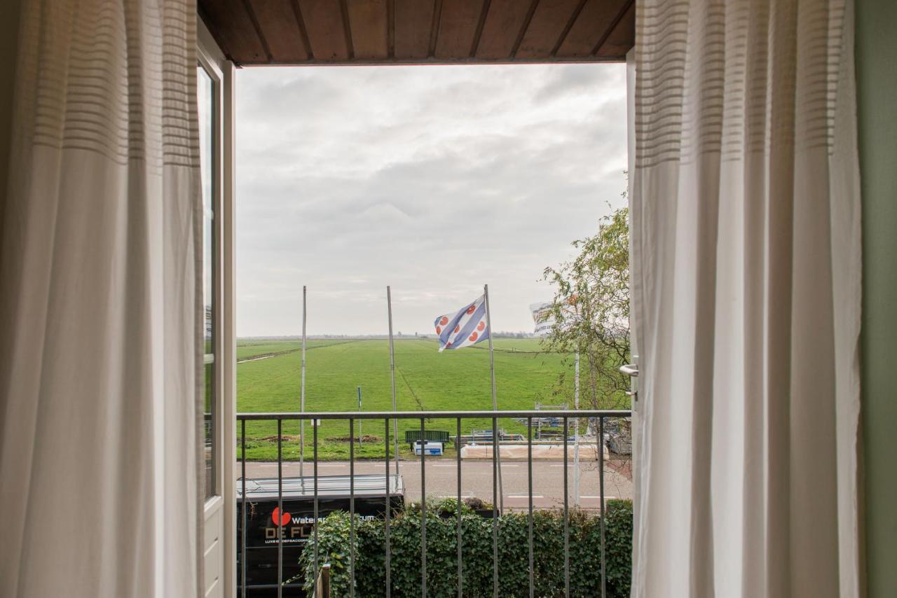 Landzicht Vakantiehuis Aan De Fluessen Elahuizen Exterior photo